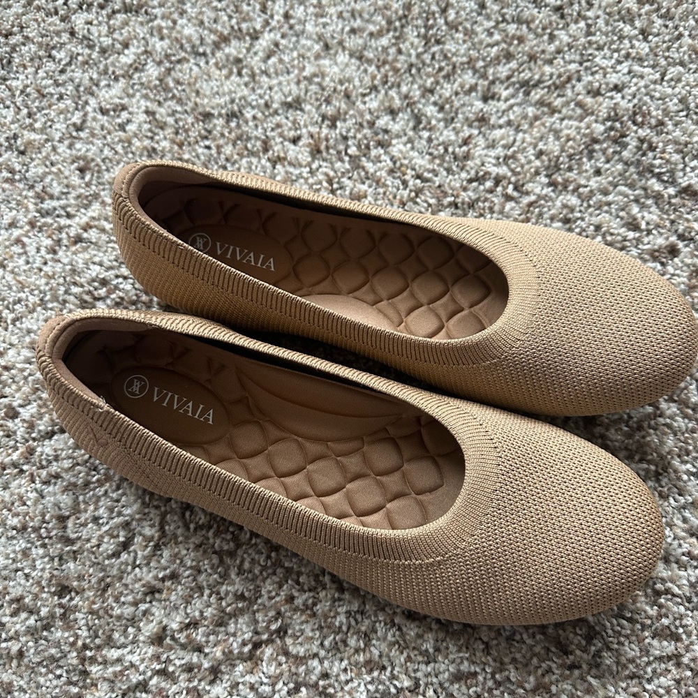 Vivaia ballet flats, size 40.5, new condition